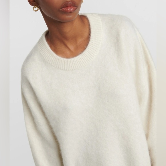 Lisa Yang Natalia brushed cashmere sweater in cream - Picture 3 of 8